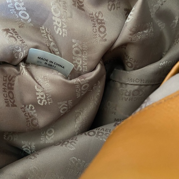 MICHAEL KORS MK COGNAC WHISKEY TAN LEATHER TOTE PURSE SHOULDER BAG DISTRESSED - Picture 9 of 11